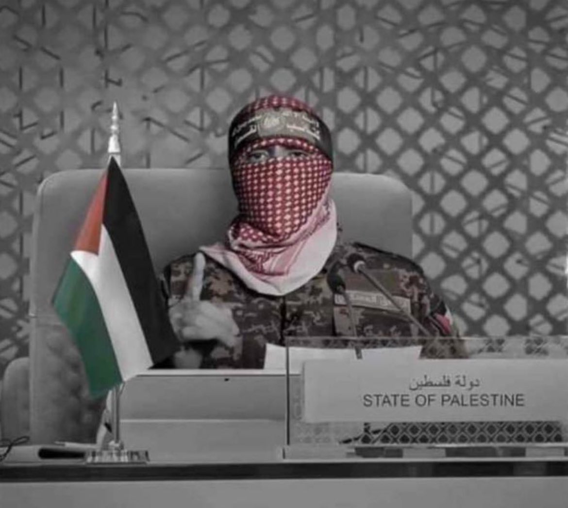 اجمع العرب على حُب هذا الإنسان ..