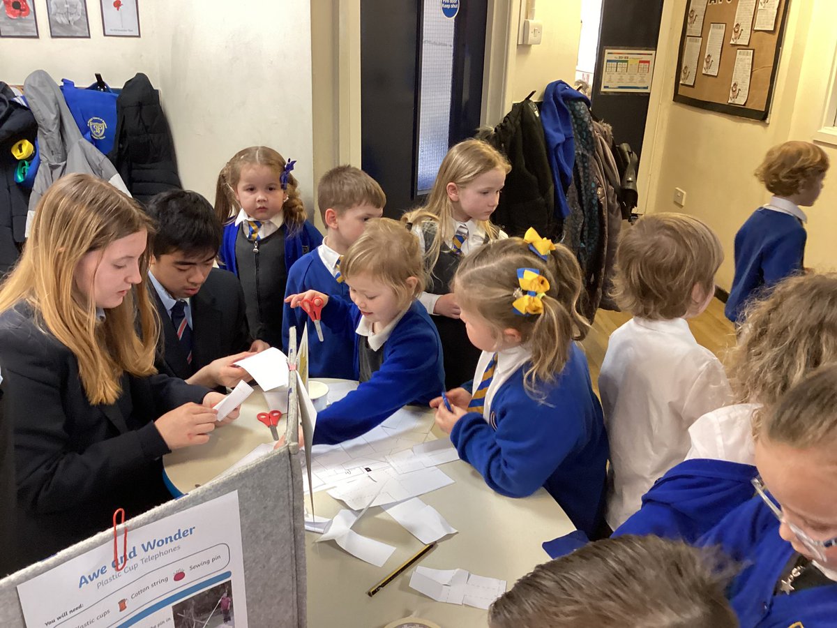 ReceptionSTP's tweet photo. We had a great day investigating and conducting experiments for science day #ScienceatSTP #EYFSatSTP @ScienceWeekUK https://t.co/mfzN9ELyy5
