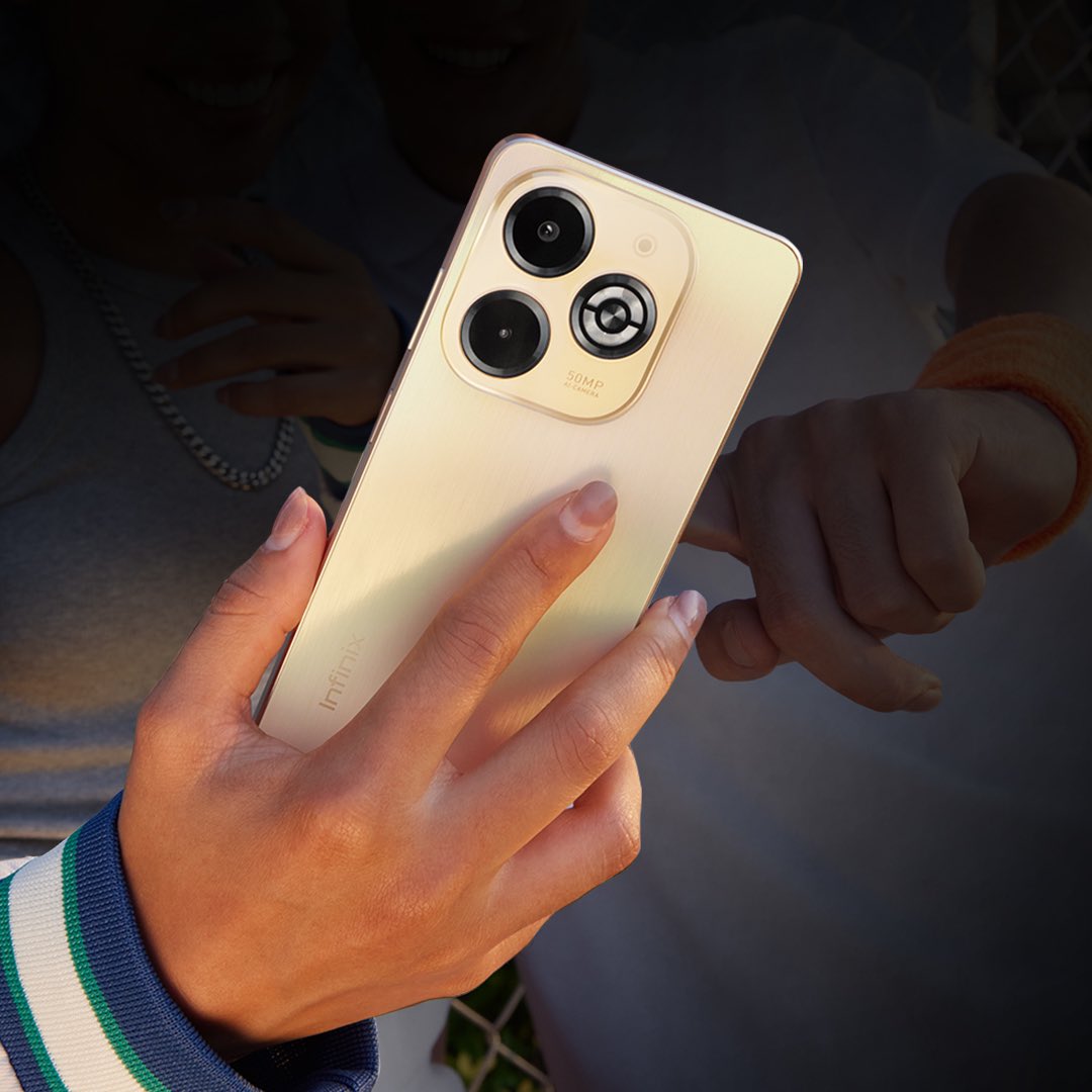 InfinixIndia's tweet photo. Aww 🥰
Brother aww 🥰
This is cute brother 😍
https://t.co/9f6gloi0Sj
#Smart8Plus #MostStylishSmartphone https://t.co/tLoFSXTvnZ