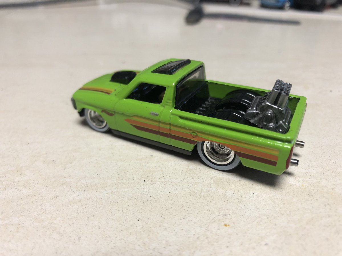 porschegmbh's tweet photo. #ホットウィール  #HotWheels  #ChevyLUV  #ISUZUFASTER HWいすゞファスターの新しいの出る前にシボレーのニューモーター搭載を夢見る(≖ᴗ≖ )ﾆﾔﾘ https://t.co/Hh0sMbJ7lT