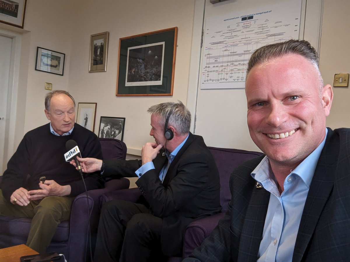 Not everyday you get interviewed by the handsome @djmarkmckenzie from @BFBSScotland in the Castle Governors office  @AlastairBruce_  at @edinburghcastle supporting our Military Veteran community in Scotland with @AwardsVeterans

#veterans #veteransawards