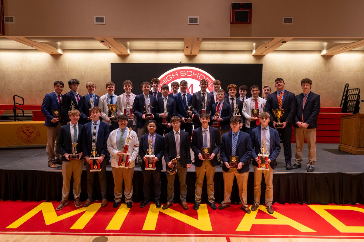 Chaminade_HS's tweet photo. Last week we held the annual Winter Athletics Awards. Congratulations to all of the winners. Go Flyers! https://t.co/QzGBsdA7ly