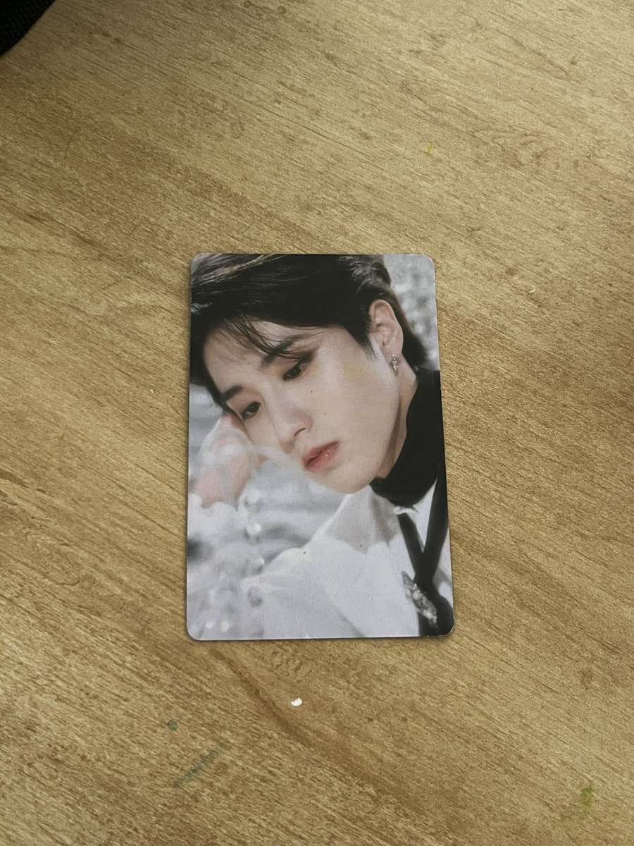 im going to the boston concert tonight and its my goal to give <a href="/awsten/">AWSTEN KNIGHT</a> this photo card of han from stray kids