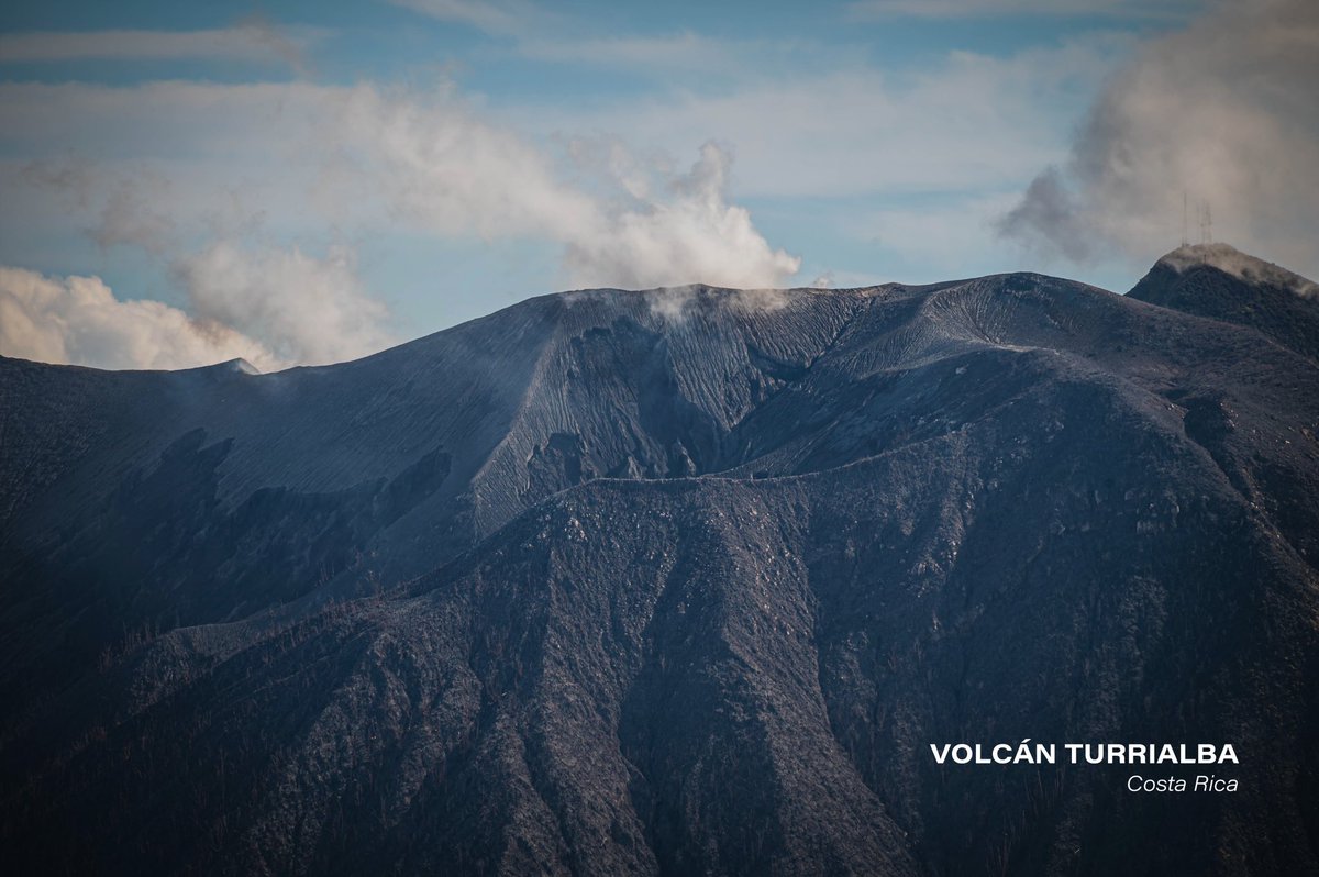 jp_monge's tweet photo. Volcán Turrialba
(3340 m.s.n.m./10,958 ft) 

#volcano #volcan #turrialba #volcanturrialba #landscape #nature #photography #Nikon #Nikon100 #ShotOnLexar #CreateNoMatterWhat #nikoncreators #YourShotPhotographer #photographer #beautiful #puravida #hiking #hike #adventure #CostaRica https://t.co/mkhGLwZube