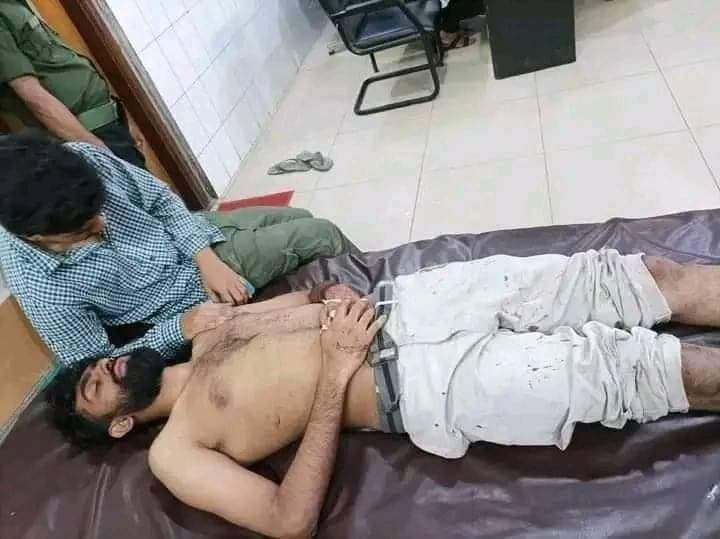 balayat_hossan's tweet photo. ইফতারের আগে দুআ: (সবাই আজ এই দুআটা করবেন)

কোনো রাজনৈতিক প্রতিপক্ষ না, স্রেফ ইফতারের প্রগ্রামে হামলা করে রোজাদারদের রক্তাক্ত যারা করেছে, আল্লাহ তাদেরকে ধ্বংস করুন। ইয়া আল্লাহ, আপনি সর্বশক্তিমান, আপনার শক্তির কাছে এরা কিছুইনা। আমরা আপনার দল। আপনার শক্তি থেকে আমাদেরকে শক্তি দিন, https://t.co/537qFqm1lw