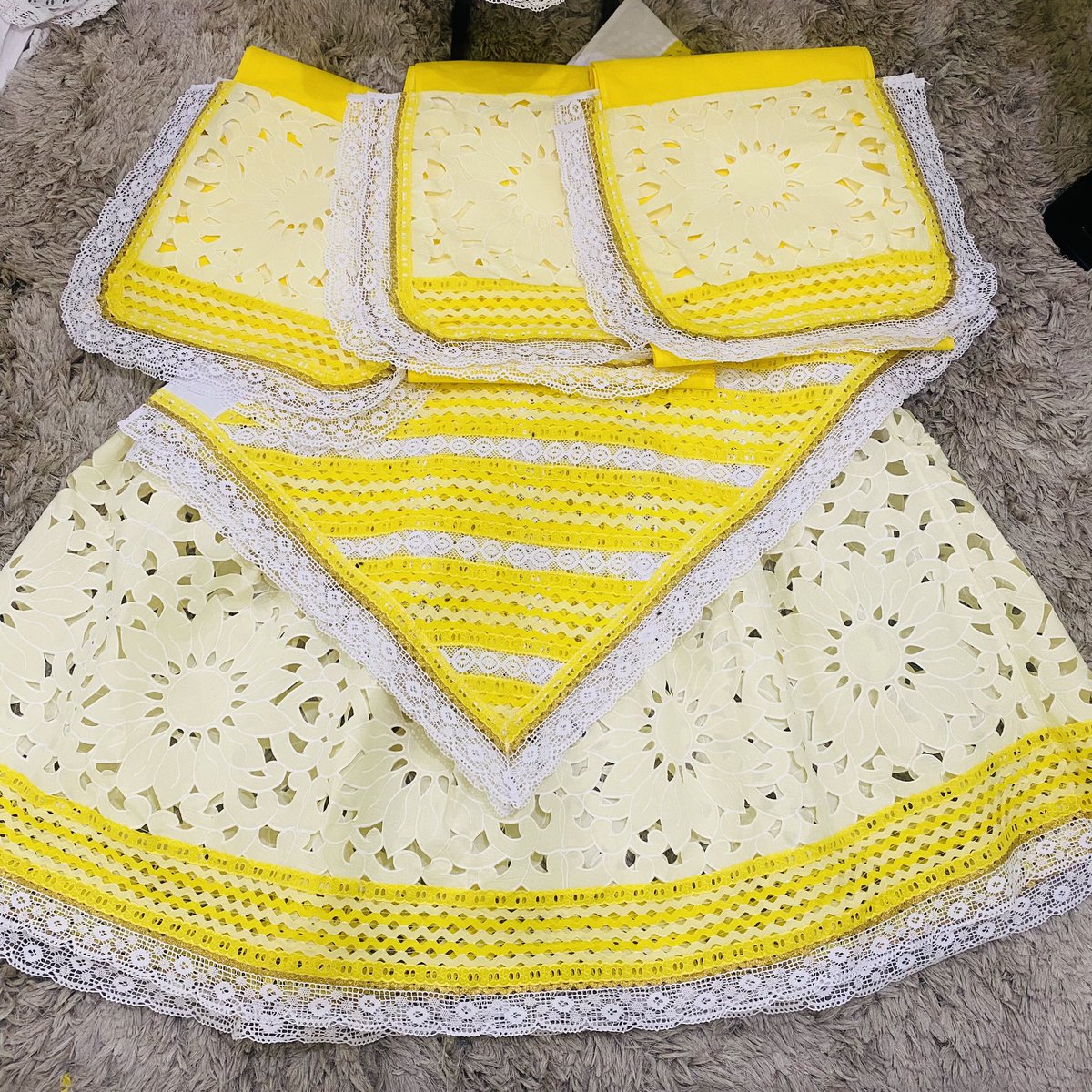 AfroAjale's tweet photo. ✨AJALÊ MODA AFRO🪡🧵
Tudo com a melhor qualidade, carinho e preço justo para você.. Trabalhamos sob encomenda para a sua exclusividade.

Página no Instagram e Facebook : @ajalemoda

Contato/ WhatsApp.: (21)99413-0166 https://t.co/chu6vBUMz0