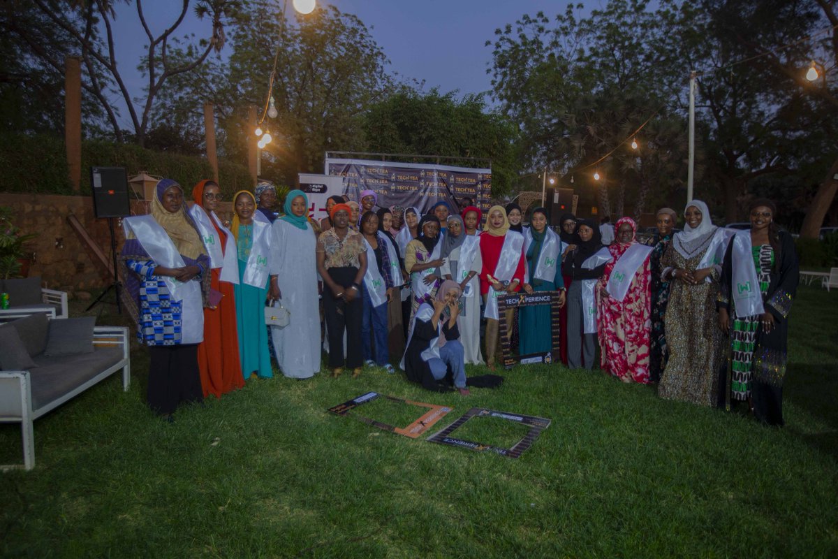 DigitalNiger's tweet image. #IWD #DigitalInclusion 

Le { #TechTea } 🍵🤖 en images !