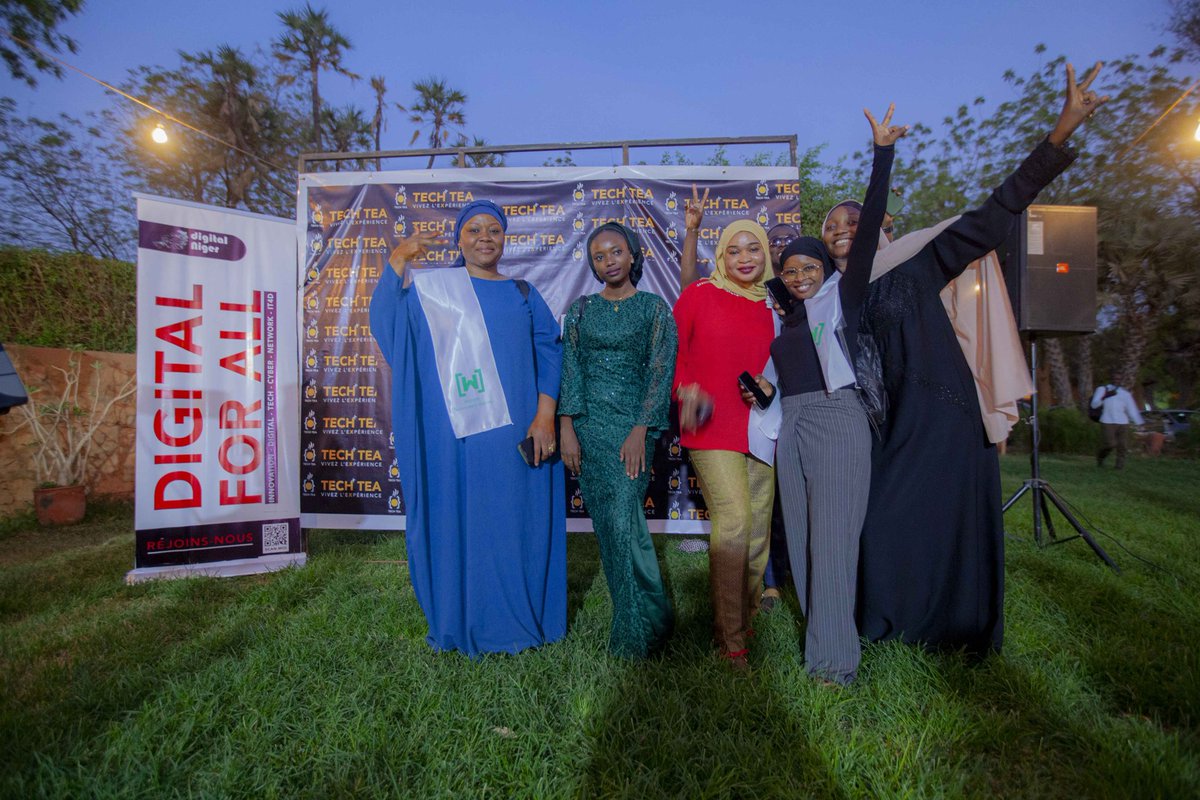 DigitalNiger's tweet image. #IWD #DigitalInclusion 

Le { #TechTea } 🍵🤖 en images !