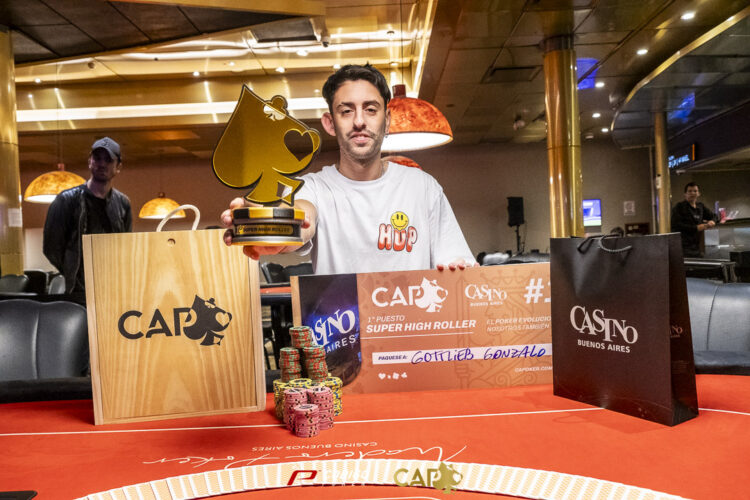 ¡Otro lector campeón 🏆 en el #CAPBuenosAires 🇦🇷! Se trata de <a href="/GonzaGottlieb/">Gonza Gottlieb 🤙🏼</a> 🇦🇷, quien ganó el Super High Roller u$s 1.5K y obtuvo el 2° mayor cobro de su carrera: u$s 68K. Es su 8⃣🏆 en <a href="/MaderoPoker/">Madero Poker</a>. 

¡Felicitaciones! 👏

📸 <a href="/CodigoPoker/">CodigoPoker</a>