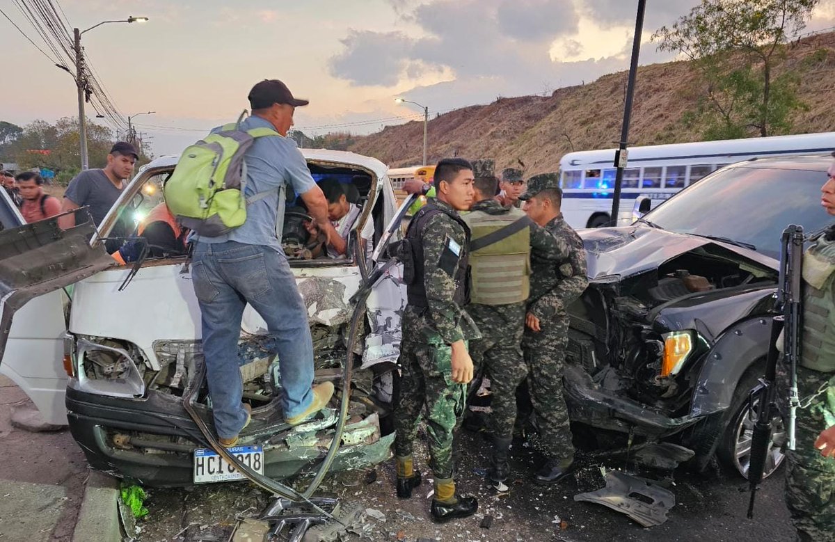 ProcesoDigital's tweet image. #caliente Choque en el Bulevar Comunidad Económica Europea de Tegucigalpa deja al menos dos heridos
acortar.link/a4Opnp