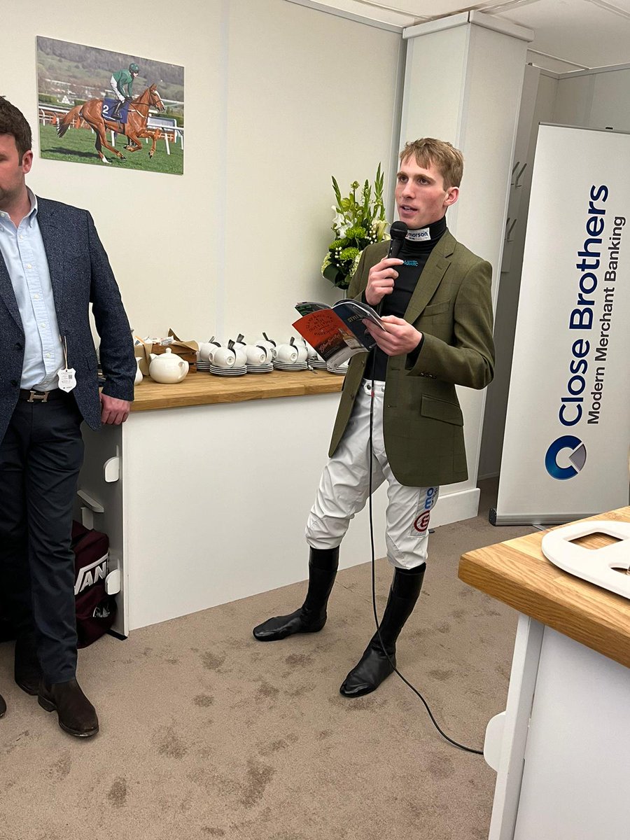 It’s Style Wednesday at #CheltenhamFestival – @cheltenhamraces. Another great day of racing to look forward to. Thank you @cobdenharry for joining us in our box and running through today’s race card. Good luck in your rides today! @thejockeyclub @itvracing #CloseBrothers