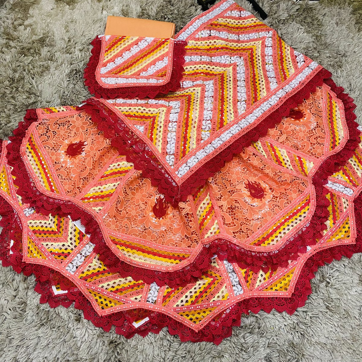 AfroAjale's tweet photo. ✨AJALÊ MODA AFRO🪡🧵
Tudo com a melhor qualidade, carinho e preço justo para você.. Trabalhamos sob encomenda para a sua exclusividade.

Página no Instagram e Facebook : @ajalemoda

Contato/ WhatsApp.: (21)99413-0166 https://t.co/1dJwJw9pqT