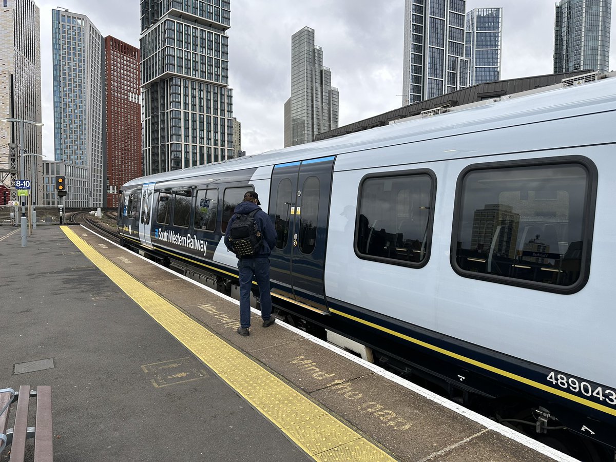 montywanty's tweet image. New train alert! #class701 How swish 😃 @SW_Help #traingeek