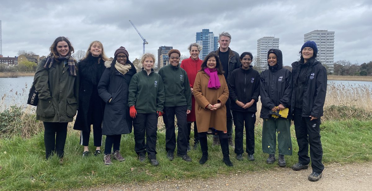 Today the Deputy Mayor for Environment & Energy, Shirley Rodrigues visited #WoodberryWetlands @hackneycouncil to announce the latest recipients of the @MayorofLondon's #RewildLondonFund 🌳

For further information 👇
london.gov.uk/Mayor%20announ…