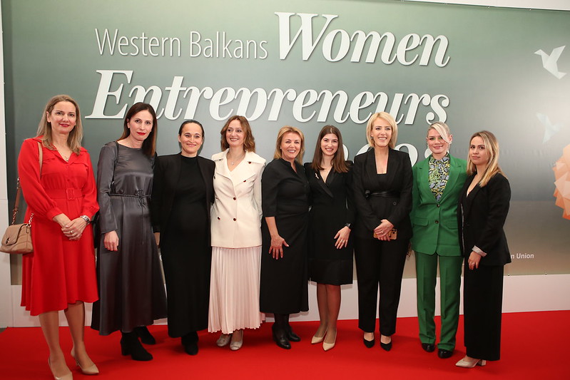 evisikopliku's tweet photo. We did it again!
12 amazing #womenentrepreneurs
6 #westernbalkan economies
1 host @rccint ☺️
Inspiring stories, interesting participants, growing #regionalnetwork of #womenentrepreneurship
📌 Sarajevo https://t.co/IZ7wprY4k8