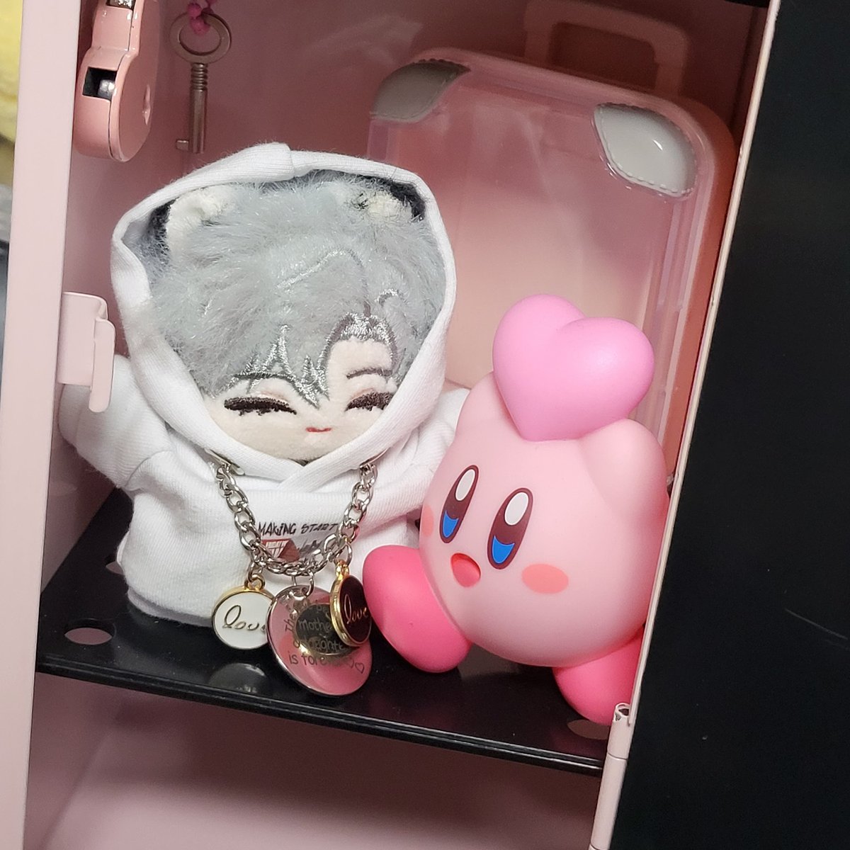 SssssomG0's tweet photo. 이때 찍은 사진은 다시 봐도 너무 아기여서 귀여움🥹 https://t.co/mJGQqr609Y