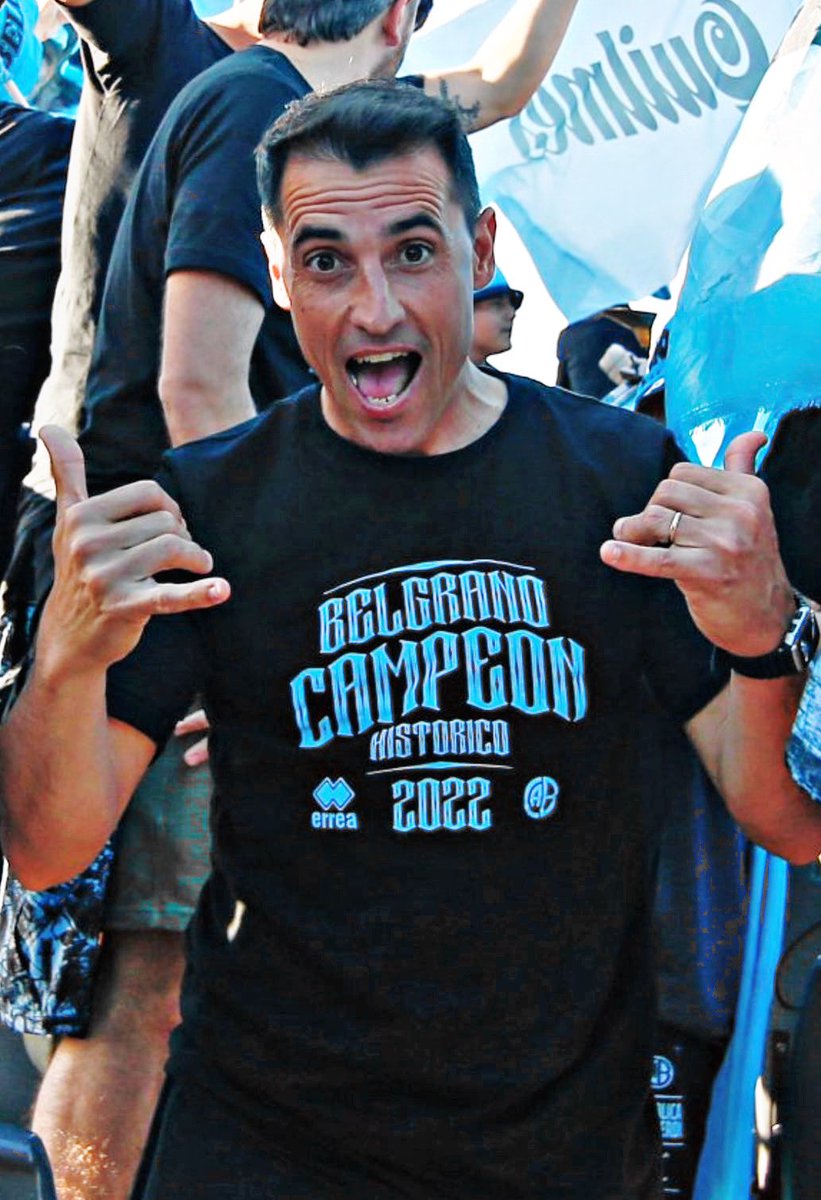 Axel (10) 🌠 tweet media