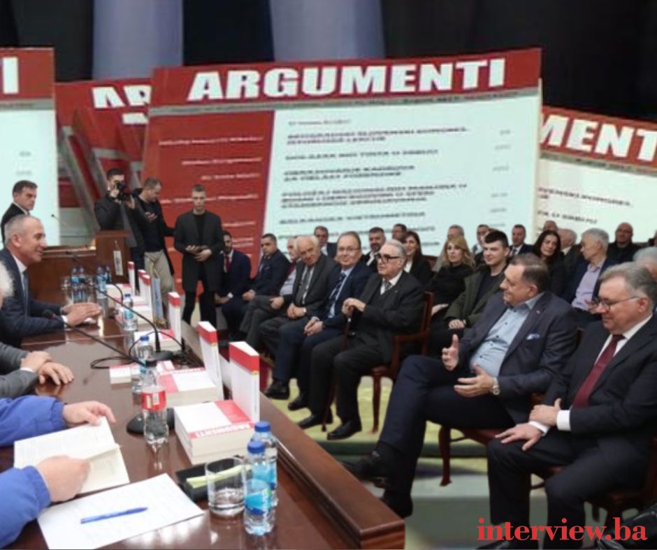 InterviewBiH's tweet image. Za ovo stvarno trebaju valjani argumenti. Kako je "nestranačka" Akademija nauka i umjetnosti RS promovirala strančko glasilo SNSD-a? Više na 📷
bit.ly/3TzL3Xq