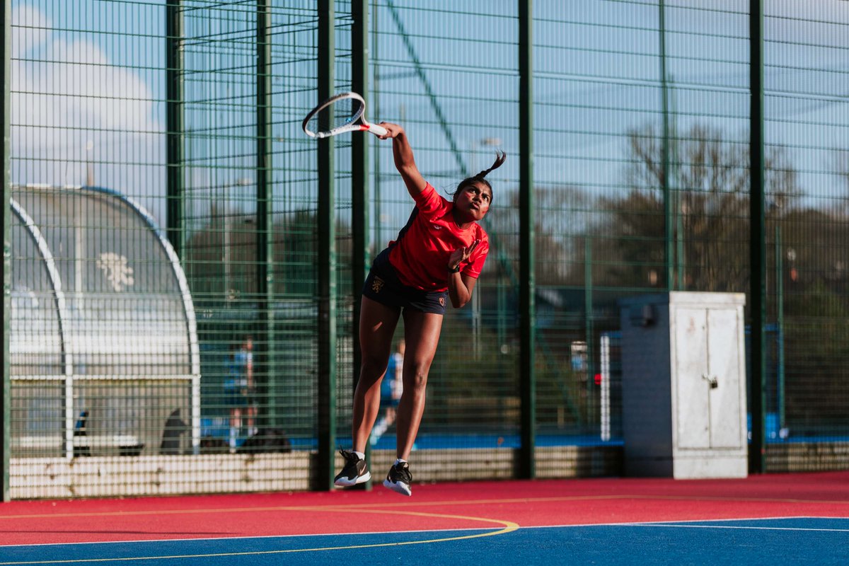 Throwback to @bucssport Conference Cup last week. Strong wins from Fencing M1 and Squash M3🥇 Stunning silvers for Rugby M2, Badminton W2, Tennis W1 and Lacrosse W3🥈 📖 Read the blog: ow.ly/zixS50QPZkZ 📸 BUCS + Greg While