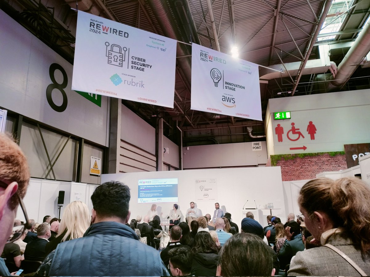 Standing room only at the innovation masterclass asking the question why is the NHS so difficult to sell to❓ chaired by @HassanChaudhury with @DHealthLDN @SiSUHealthGroup and @LeedsandYorkPFT 'It needs to be about collaboration'