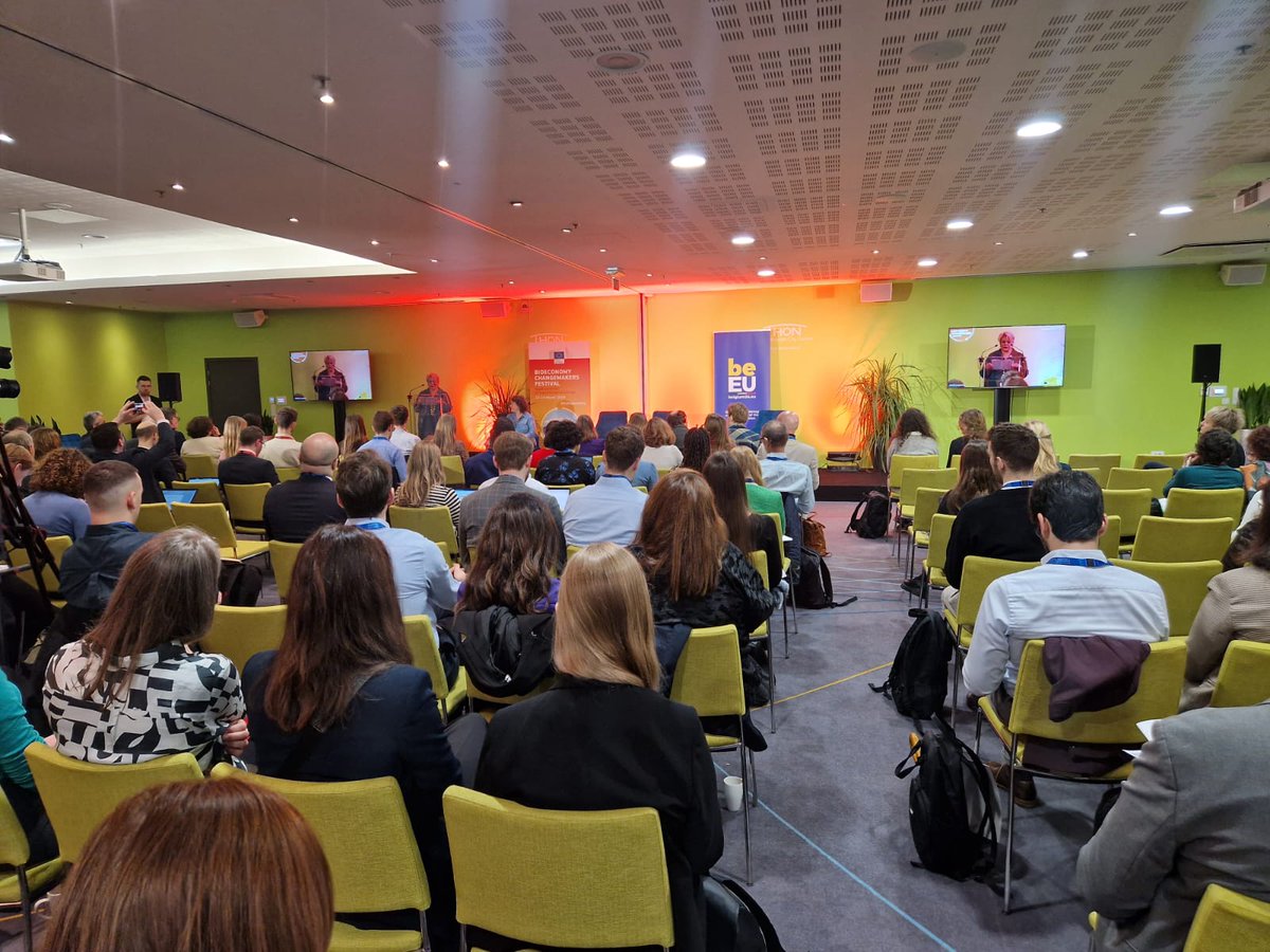 Elisabeth Werner, Deputy Secretary-General <a href="/EU_Commission/">European Commission</a> "The #bioeconomy generates new areas of growth and European jobs. It also creates potential for rural areas which helps strengthen the EU’s cohesion agenda."

#EUBioeconomy