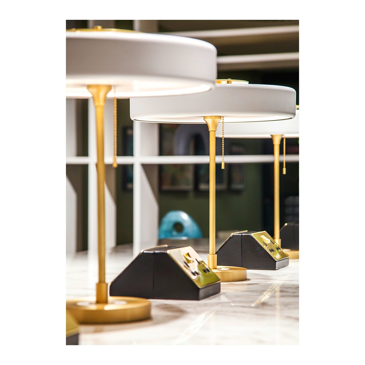 Clive_Sherlock's tweet photo. #worklife #futureofwork #office #workspace #officedesign #coworkingspace #coworking #workplacedesign #officesetup
#interiordesigninspiration #interiordesignideas #interiordesignlovers #interiordesigninspo #property #style #furnituredesign
#lights #lightingdesign #lamp https://t.co/hZUQ0LpcBL