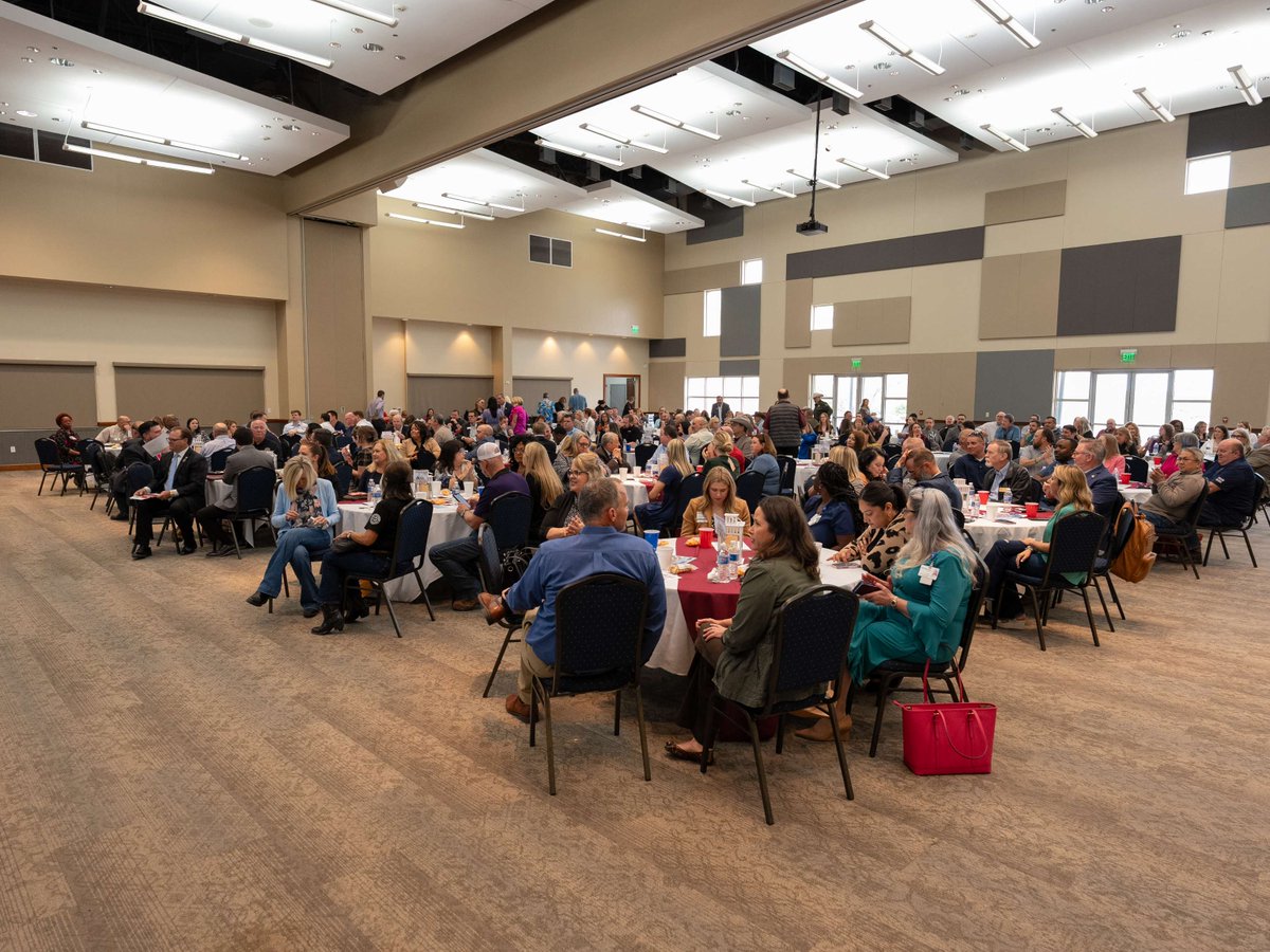 MidloChamber's tweet image. 🎉✨ It was a smash hit! Big thanks to Judge Todd Little and our sponsors for a fantastic State of the County Luncheon with over 200 attendees! 🙌 Save the date for the State of the District Luncheon on April 10th. 🗓️ #CommunityWins #SuccessInUnity
