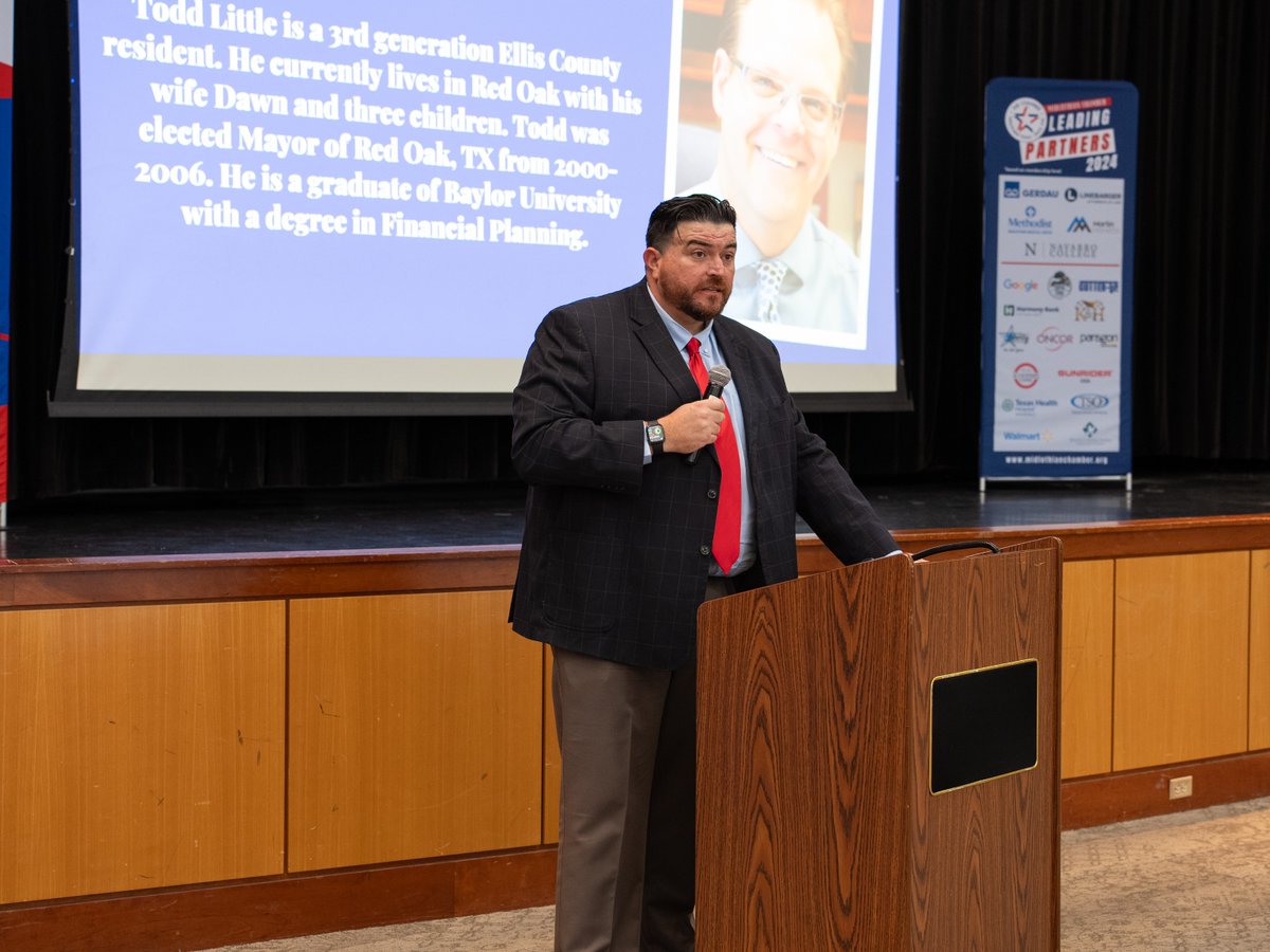 MidloChamber's tweet image. 🎉✨ It was a smash hit! Big thanks to Judge Todd Little and our sponsors for a fantastic State of the County Luncheon with over 200 attendees! 🙌 Save the date for the State of the District Luncheon on April 10th. 🗓️ #CommunityWins #SuccessInUnity