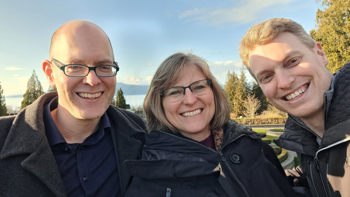 LaurelSchafer's tweet photo. Many thanks to @GloriusFrank for the west coast tour! Today was @UBC. Engaging talk, with time dedicated to both student and faculty engagement. An inspiration organized by Zac Hudson! #LecturesInModernChemistry https://t.co/9jIzxZU9R7