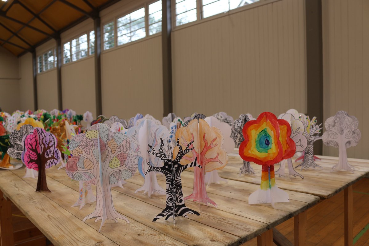 'Forest' is open! Head to the Barker Gym @RadleySportsCen to see this amazing community art exhibition of trees created by children from 20 local schools. Open today, tomorrow and Friday from 1:30 - 4:30pm and on Saturday 16 March from 10am - 3pm🌳@RadleyLinks