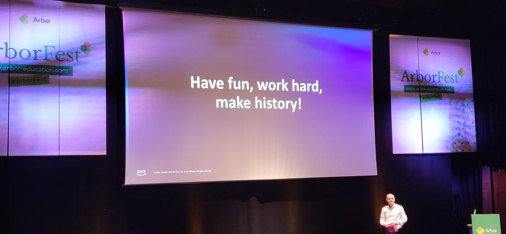 Kate Kinney tweet media