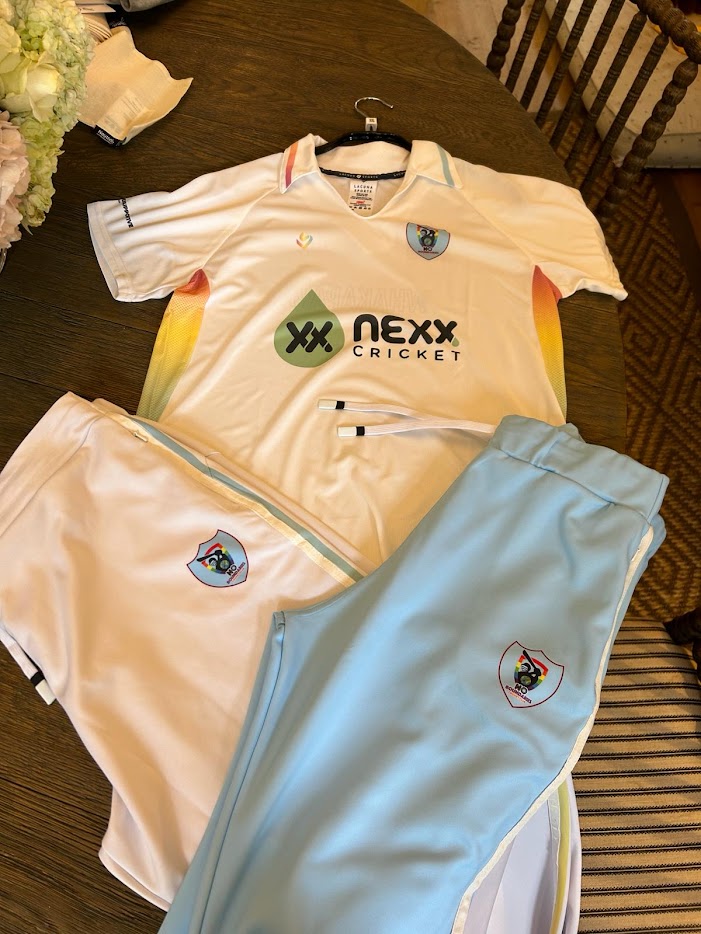 Have received the photos and wow! HUGE thanks to  Birmingham Unicorns (@bhamunicorns) NEXX Cricket (@nexxcricket), Lacuna Sports (@lacunasportsuk), and Fab Little Bag (@FabLittleBag) for their support, and to Sue Strachan (@sue_strachan) for her input. noboundariescricketclub.com/new-womens-and…