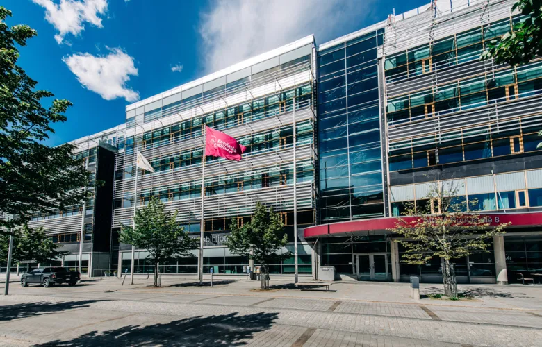 SoftcellMedical's tweet photo. It was a pleasure to be invited to undertake research at the @Karolinskainst, #Sweden this week.
A fantastic visit and look forward to continued collaboration!
#research #medicalinnovation #medtech #karolinskainstitutet #SentinelpH https://t.co/K2jrpZIMhg