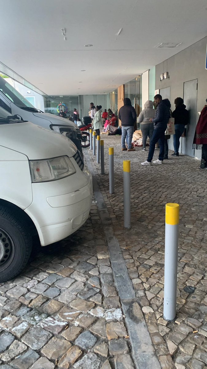 Tal como na Argentina, também em Portugal já se sentem os efeitos de uma governação à direita.
O Centro de Saúde de Moscavide é uma amostra disso mesmo.
É uma vergonha.
