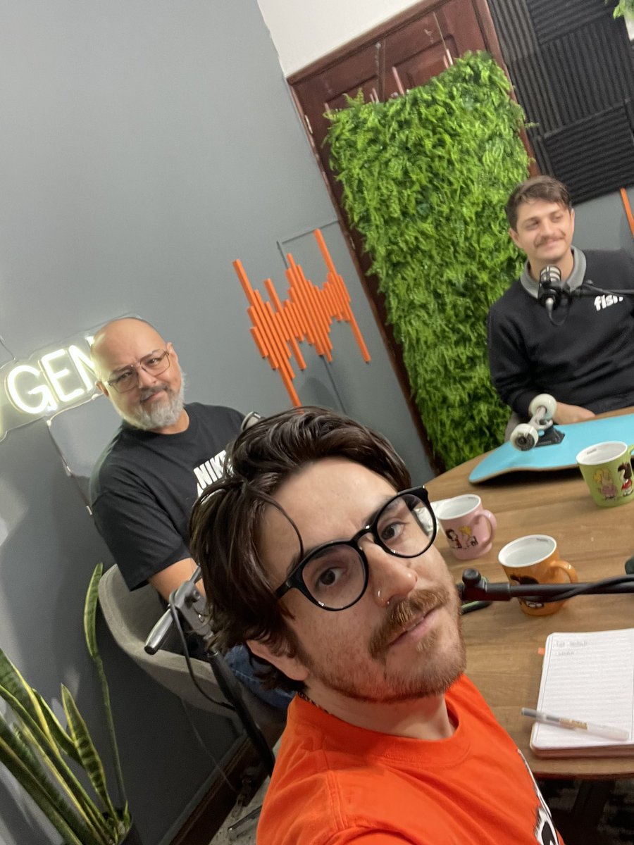 Hoy sale el episodio de <a href="/tangentegt/">Tan/Gente</a> en donde hablamos del skateboarding en Guatemala y de <a href="/FishSkate_/">Fish Skate Culture</a> con <a href="/jpdardon/">JPDardónP</a> y <a href="/Kuipi_5/">Anti-K</a> 🧡🛹 #SkateCulture