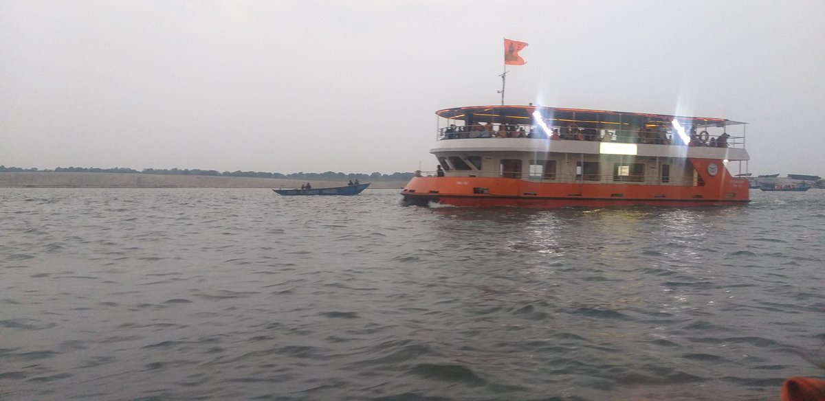 Shivangis07's tweet photo. Apna Banaras ❤️

#varanasi #banaras #Kashi #varanasighat https://t.co/BI8MhmeN0d