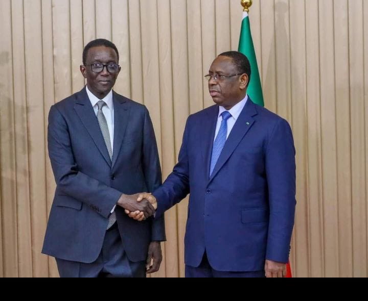 SAAT008's tweet photo. @Macky_Sall kenn dou yow and fal @amadou_ba_ au premier tour inchalla https://t.co/Y9WK1oGeHZ