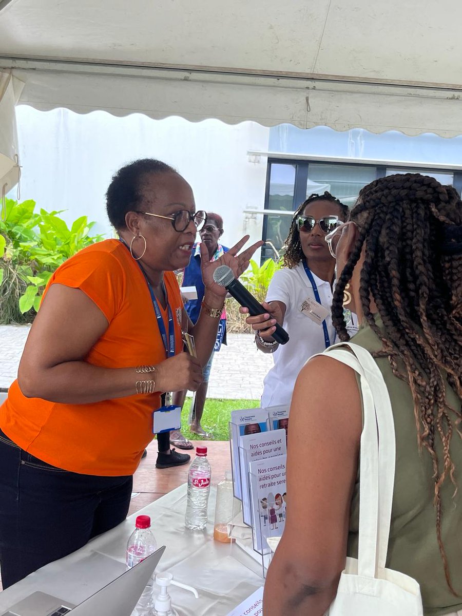 dap971's tweet photo. Ce n'est pas parce qu'on travaille à la sécu que l'on connait sur le bout des doigts toute l'offre de service qui y est proposée !

La CGSS de #Guadeloupe  et de Saint-Martin a donc organisé un #forum des offres de services à destination des #salariés. 

#engagement #CGSS971 https://t.co/5LHnTwZdw3