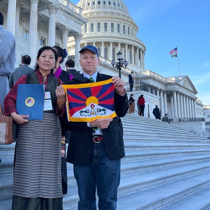 ICT was pleased to join @SpeakerPelosi, @CongressmanRaja, other members of Congress & many #Tibetan, Chinese, Uyghur, Taiwanese & more activists at a Capitol Hill press conference yesterday supporting the bill to force a divestment of #TikTok