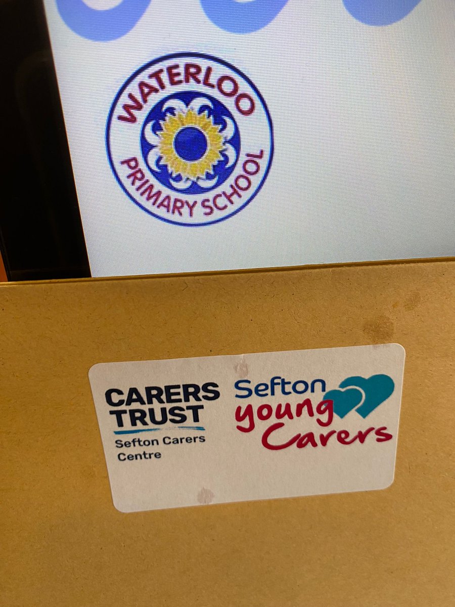 Our #YoungCarersActionDay road trip has brought us to @WaterlooPS_ to share our #FairFuturesForYoungCarers resources! We hope you enjoy the cakes🧁
