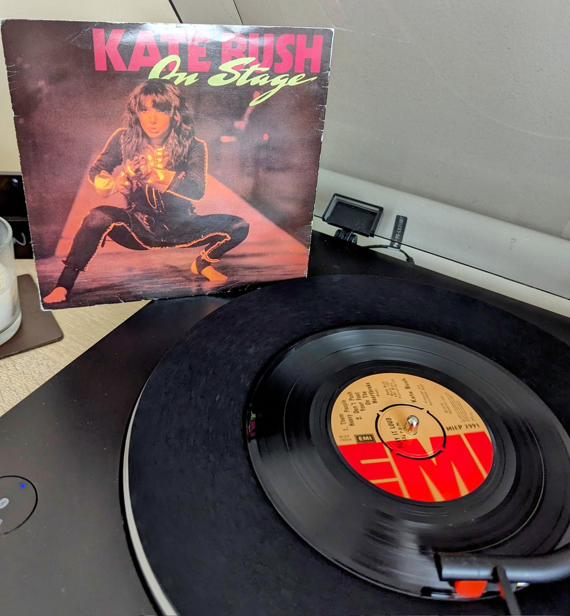 Kanantaba101's tweet image. Kate Bush 7" single from a wee charity shop. 12 &amp;amp; a half pence per tune. #7inchsingle #vinylsingle #vinyl #vinylrecords #vinylcollection #vinylcommunity