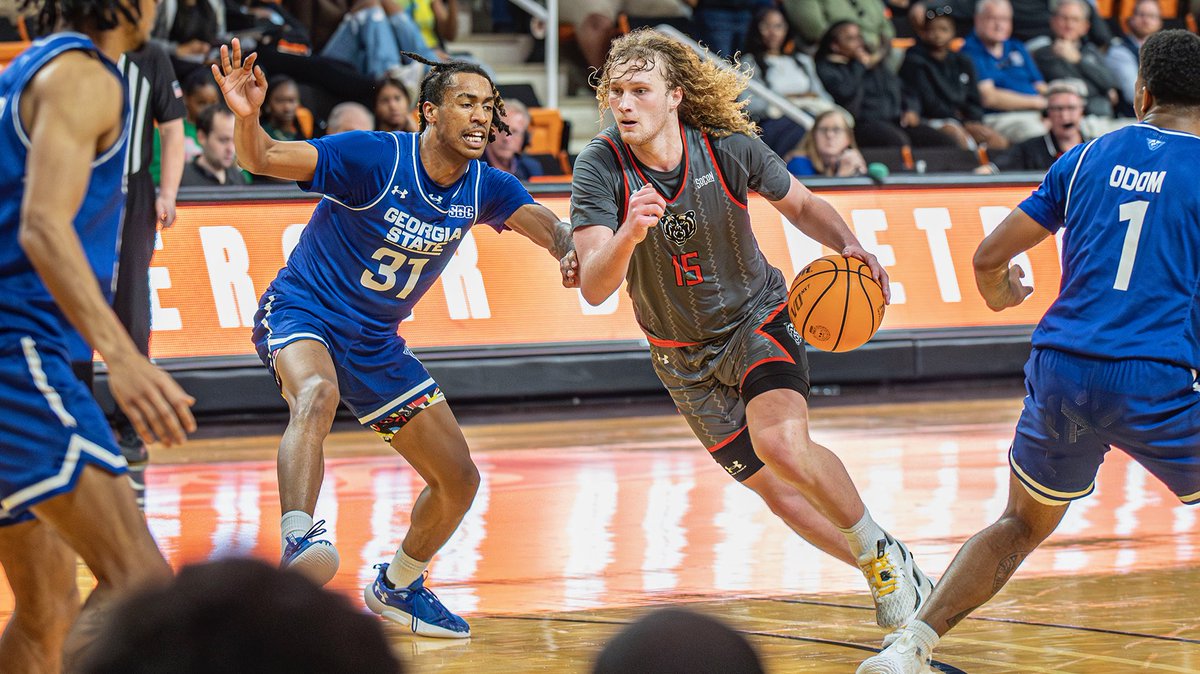 Mercer freshman Jake Davis has entered the transfer portal <a href="/on3/"></a> has learned

The 6-6 freshman averaged 9.0 points and 4.5 rebounds on 38.7% 3P this season <a href="/transferportal/"></a> 

on3.com/transfer-porta…