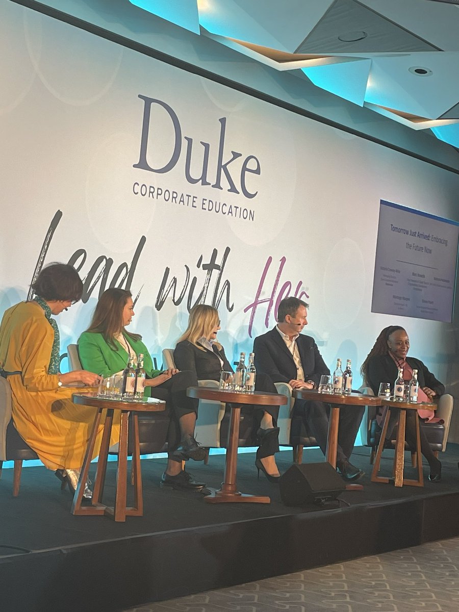 FemaleCapital's tweet image. Tomorrow just arrived - new ways for measuring performance in virtual working &amp;amp; virtual collaboration context #leadwithher24 @IWFUKwomen @IWFglobal @debeersgroup #malebogompugwa