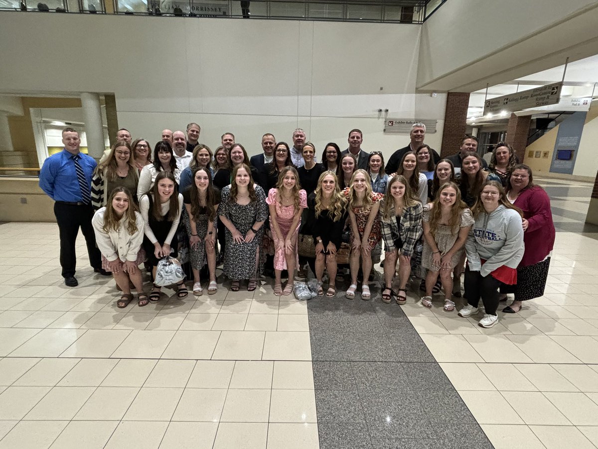 BLHS Basketball Boosters tweet media