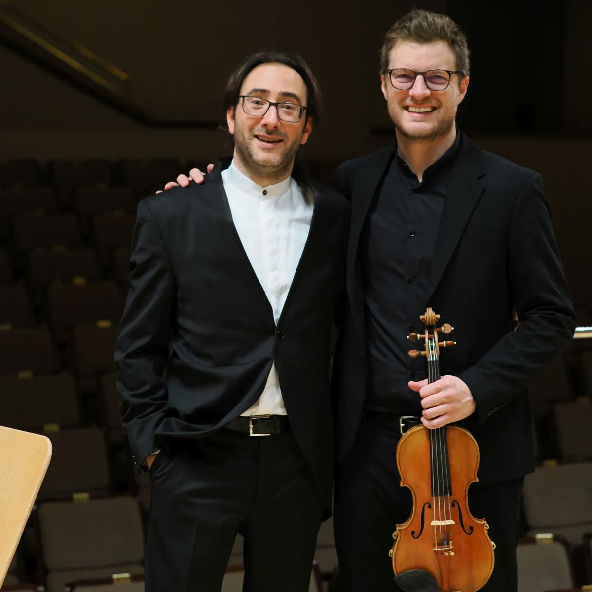 Edgar Martín Jiménez (@edgarmjdirector) on Twitter photo Un placer hacer el concierto para violín de #Mendelssohn junto a uno de los mejores violinistas del panorama actual #MiguelColom y mi querida <a href="/C_Musicalis/">Camerata Musicalis</a> Un placer hacer el concierto para violín de #Mendelssohn junto a uno de los mejores violinistas del panorama actual #MiguelColom y mi querida <a href="/C_Musicalis/">Camerata Musicalis</a>