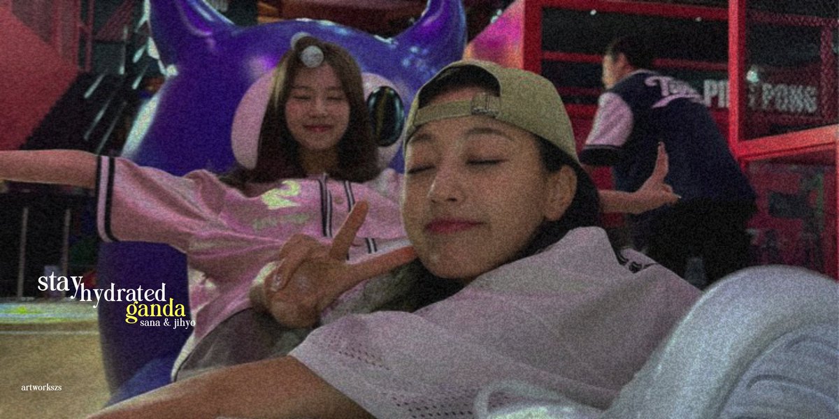 artworkszs's tweet photo. stay hydrated, ganda. 

#sahyo short filo au.

riley (jh), who decided to help deliver the water containers, met the prettiest girl in her eyes, isabella (sn). https://t.co/XsibgWu0zu