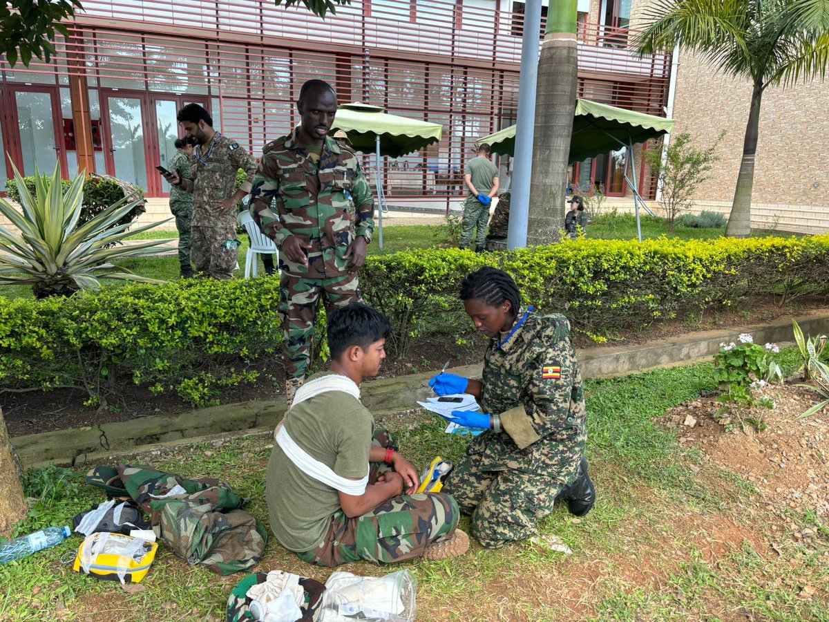 On 12 March, #UNTPP concluded the 2024 2nd #UNFMAC at @unrsce. 41 future peacekeepers from 🇧🇩🇧🇹🇰🇭🇪🇹🇮🇳🇮🇩🇰🇪🇳🇵🇵🇰🇹🇿🇺🇬 incl. 7 women, improved their field medical skills. Special thanks to 9 trainers from 🇧🇩🇬🇭🇬🇷🇮🇩🇰🇪🇵🇰🇵🇹🇰🇷🇺🇬 and 2 supervisors from 🇧🇷🇵🇰. Well done all! @UNPeacekeeping🕊