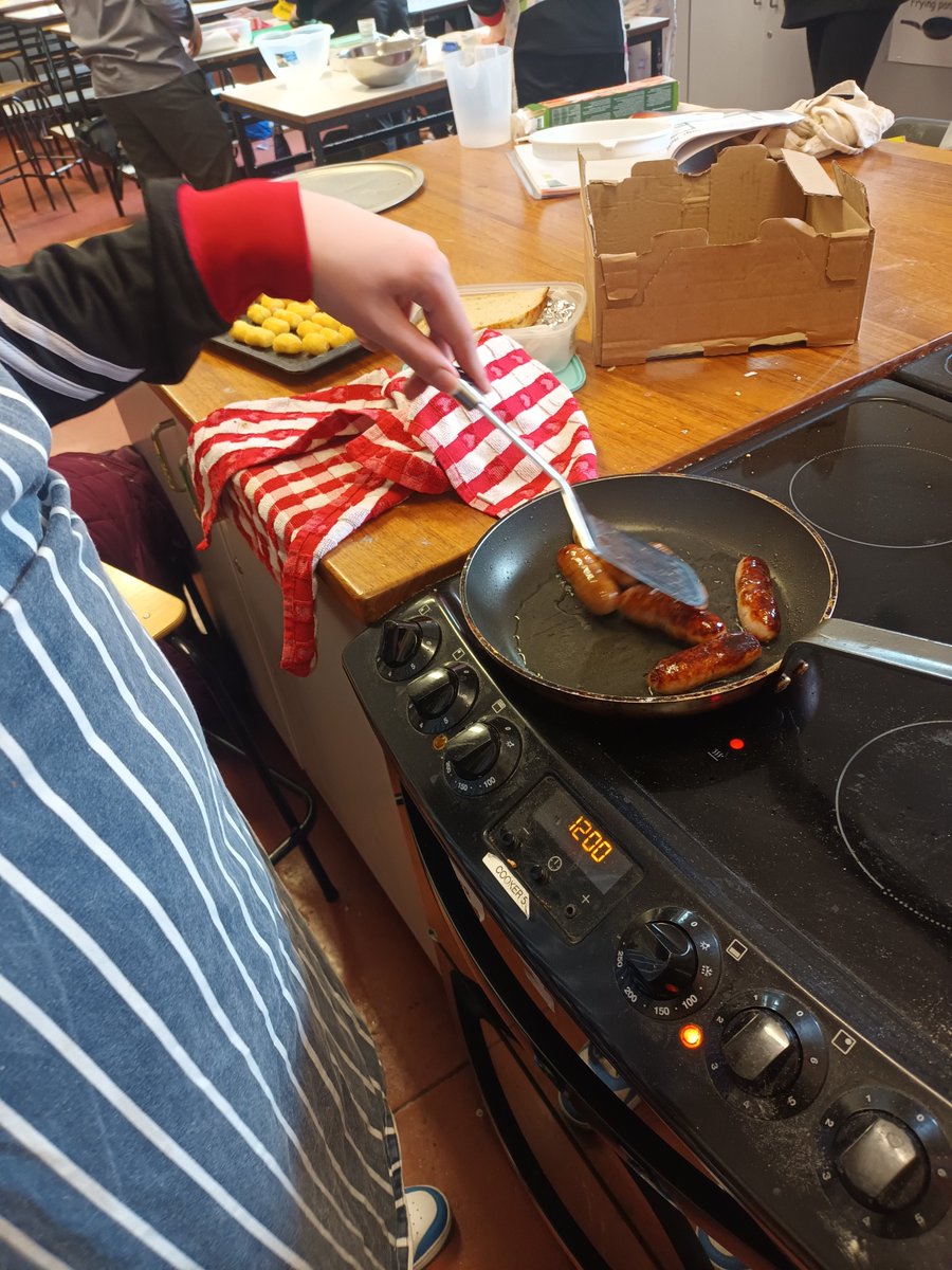 This week some of the students in room 7 got to make a full Irish breakfast in Home Economics!  They had a great time and enjoyed every minute of making the breakfast, but especially liked eating it afterwards!
#neurodiversity #inclusion #acceptance #thefullirish #delicious