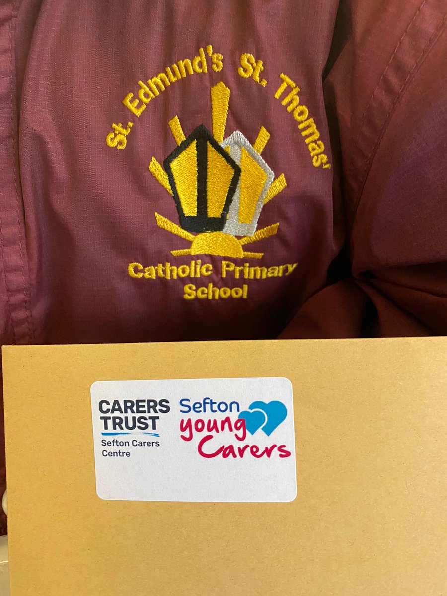 We have been to visit @stedstthomas_ this afternoon to promote #YoungCarersActionDay and to ensure #FairFuturesForYoungCarers!