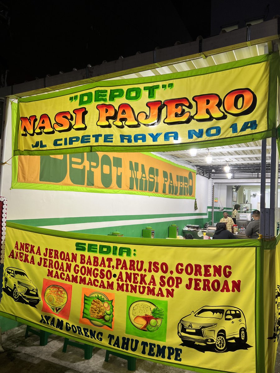 BanyuSadewa's tweet photo. Buat Sahabat Kolesterol nih! Menu nya jaroan digorengg kering atau di-gongso. Gw pesen goreng babat, usus, paru, pas dateng kecewa krn usus nya ternyata usus ayam bukan sapi 😢 tapi lumayan enak bumbunya kering dan kerasa. Usunya krenyes2. Gongso rempelo nya jg enak. https://t.co/oQ55RJ84Ft